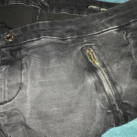 Guess Stretch Jeans - Picture 8 of 8